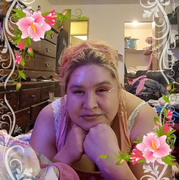 Profile Picture of Debra Mclarnon (@foxydebra) on Poshmark