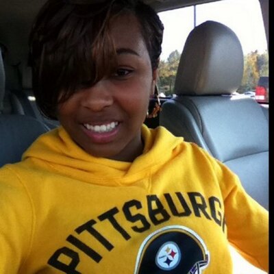 Profile Picture of Alyson Michael (@alysongbsbrn) on Twitter