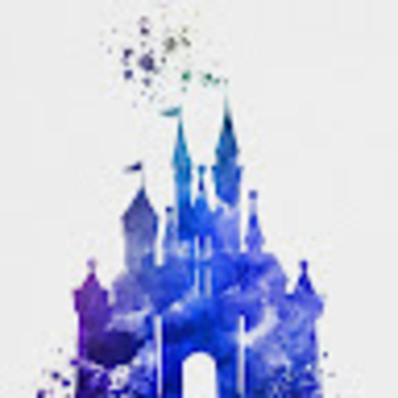 Profile Picture of Zaidea Kinziger (@zqknzgr) on Poshmark