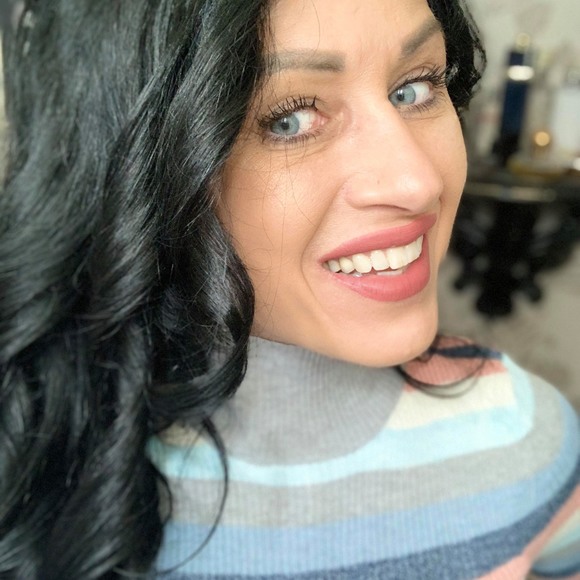 Profile Picture of Ella Mishkiel (@ellajacek) on Poshmark