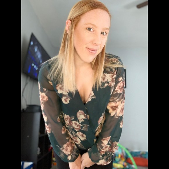 Profile Picture of Renee Devrieze (@rdevrie4) on Poshmark