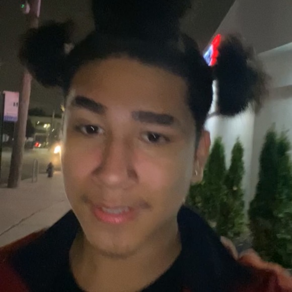 Profile Picture of Joshua Madrid (@joshuamadrid23) on Poshmark