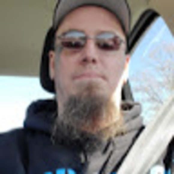 Profile Picture of Shawn Kees (@shawn_kees) on Poshmark
