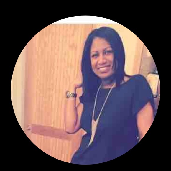 Profile Picture of Tazzie White (@tazmoney) on Poshmark