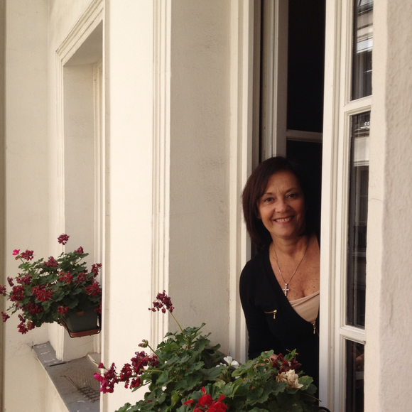 Profile Picture of Anita Lovallo (@anitalovallo) on Poshmark