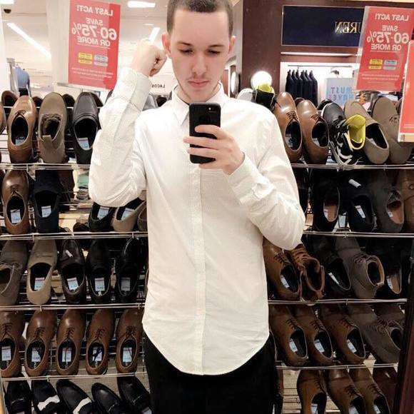 Profile Picture of Angel Cordero (@angelcordero321) on Poshmark