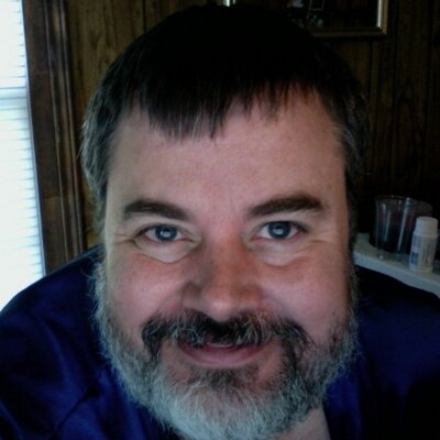 Profile Picture of John Paul Bush (@macbear67) on Twitter