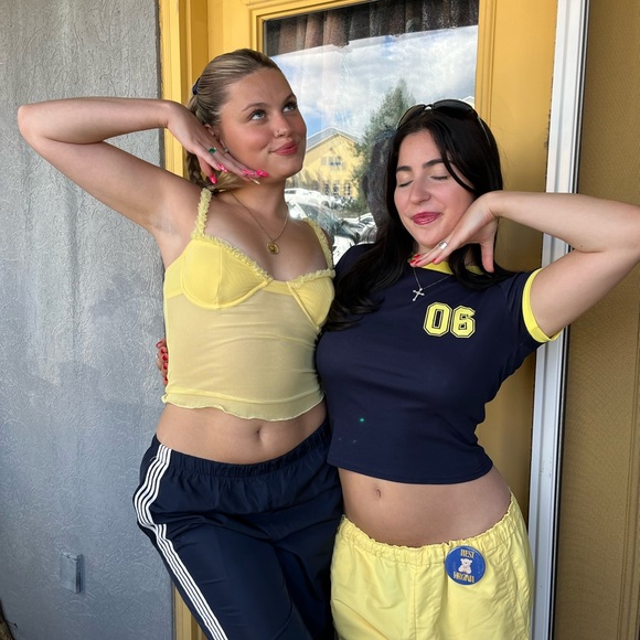 Profile Picture of Hannah Nagler (@hannahnagler) on Poshmark