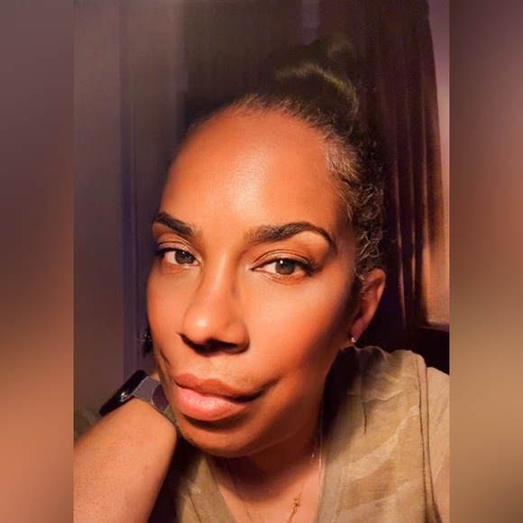 Profile Picture of Kim Mckeithan (@kyym) on Poshmark