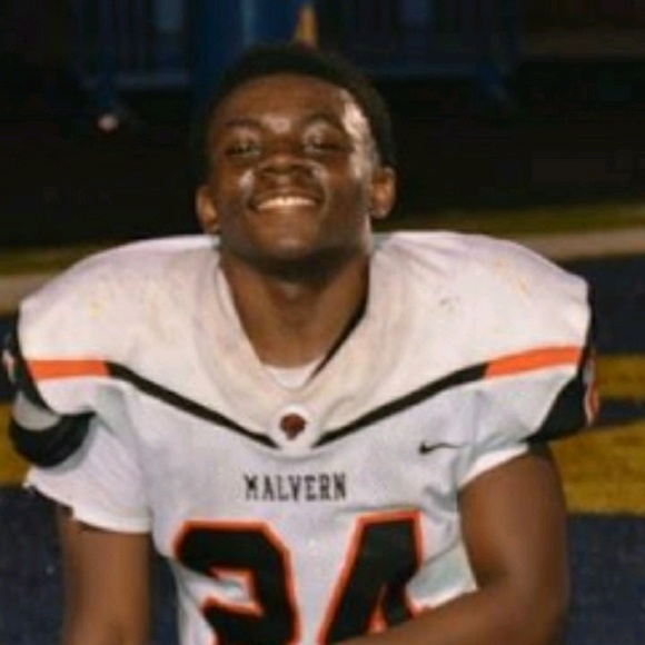 Profile Picture of Alex Noble (@alex24leopards) on Poshmark