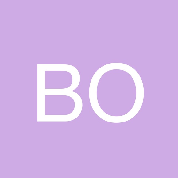 Profile Picture of Blain Oihus (@blainoihus) on Poshmark