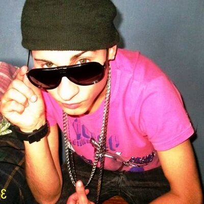 Profile Picture of Christopher Patiño (@Chrisqeloqe) on Twitter