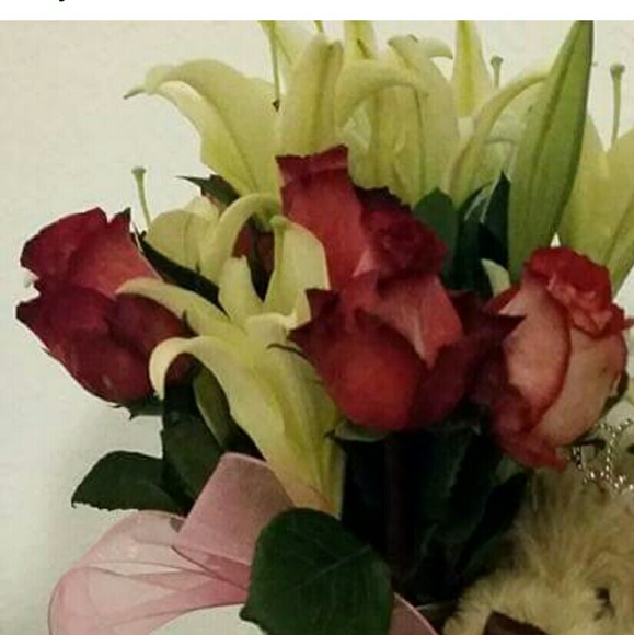 Profile Picture of Zamie Feroze (@buraj) on Poshmark