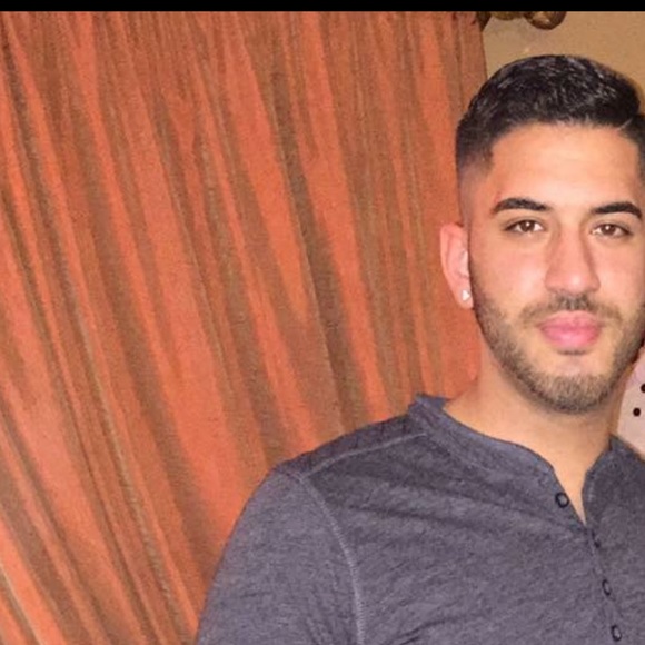 Profile Picture of Michael Carriero (@mikecarr516) on Poshmark