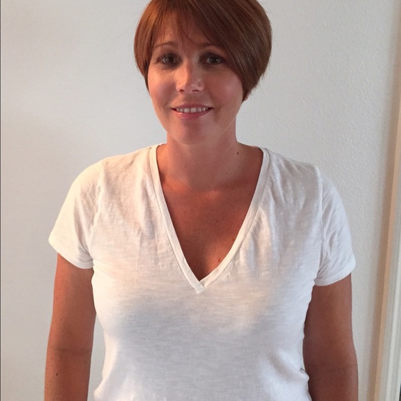 Profile Picture of Shelly Burrus (@sburrus1) on Poshmark