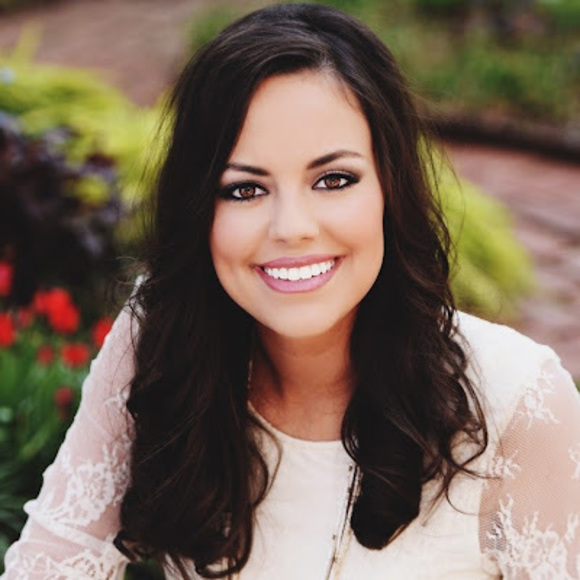 Profile Picture of Brianna Verkamp (@briannaforst) on Poshmark