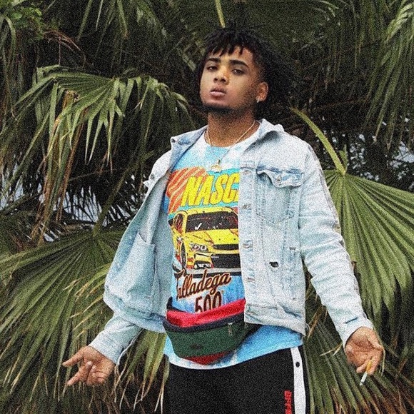 Profile Picture of Lamont Thomas (@ltwavy) on Poshmark