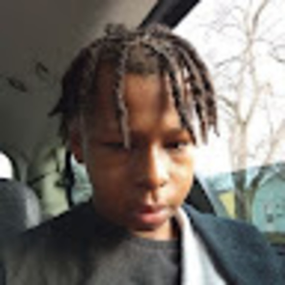 Profile Picture of Bryant Holmes (@bryantholmes5) on Poshmark