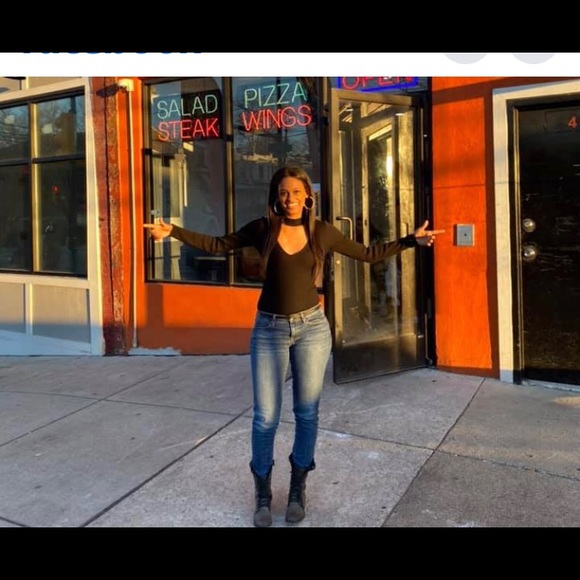 Profile Picture of Tigist Mengesha (@tigist200) on Poshmark
