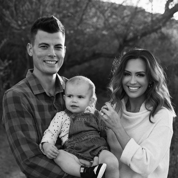 Profile Picture of Susannah Reischling (@sreischling) on Poshmark