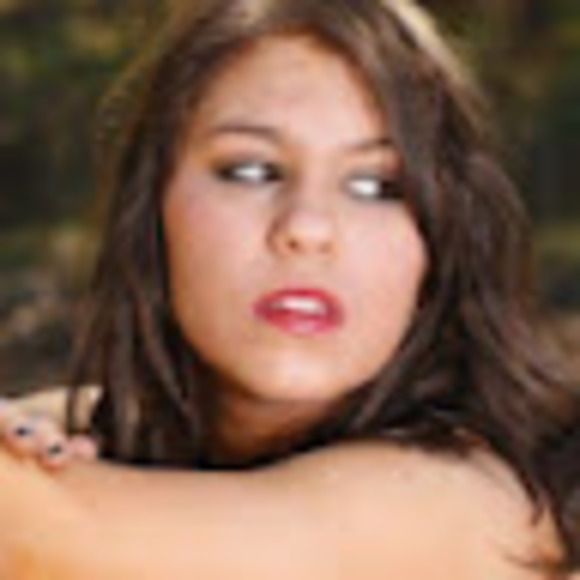 Profile Picture of Samantha Brooke (@pinkprincessx0x) on Poshmark