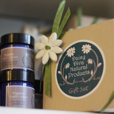 Profile Picture of Daisy Diva (@MandySueAllen) on Twitter