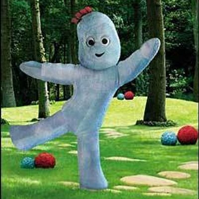 Profile Picture of Aimee McCabe (@aimee_cee) on Twitter