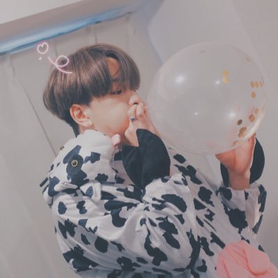 Profile Picture of もも (@zdJTCbOhg2YYfUm) on Twitter