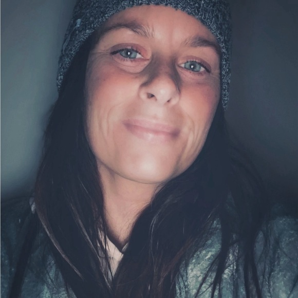Profile Picture of Stacy Halme (@stacy_halme) on Poshmark