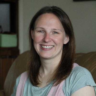 Profile Picture of Debbie VanderVoort (@Cttncndy83) on Twitter