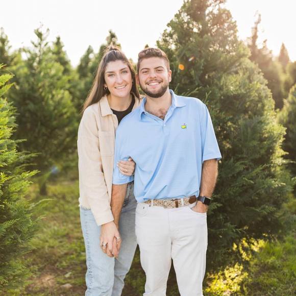 Profile Picture of Bailey Ulp (@b_ulp) on Poshmark