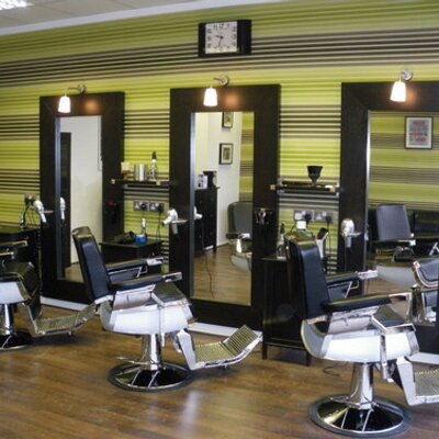 Profile Picture of Robert Reading (@razorroombarber) on Twitter