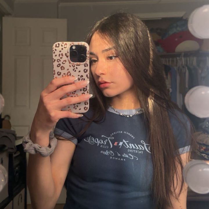 Profile Picture of Lindsay (@justleggomyeggo) on Tiktok