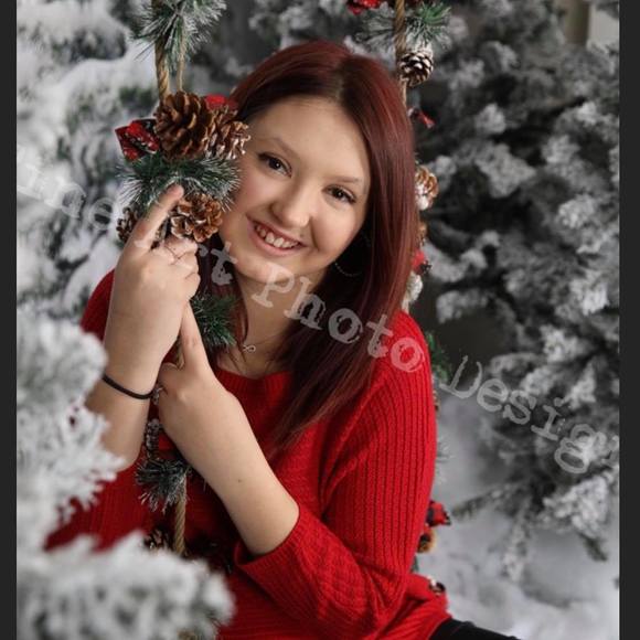 Karolina Jaje - Poshmark Profile Picture of Karolina Jaje (@karolina101) on Poshmark