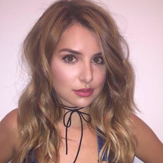 Profile Picture of Emma Lockhart (@emma.lockhart.3) on Facebook