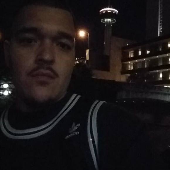 Profile Picture of Frank Cain (@larajise) on Poshmark