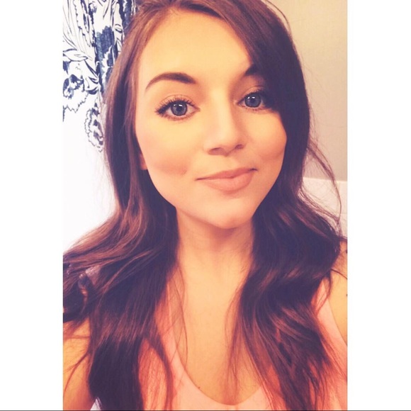 Profile Picture of Alex Ashpole (@neverman22) on Poshmark