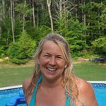 Profile Picture of Lisa (@dadsmoongirl) on Instagram