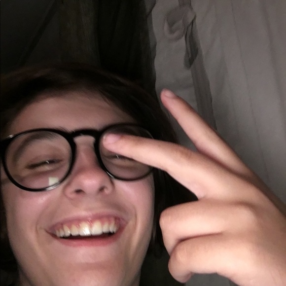 Profile Picture of Brooke Berardo (@stargazuhr) on Poshmark