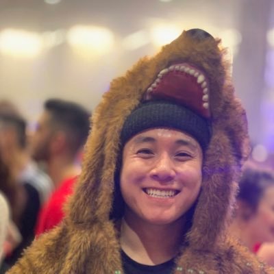 Profile Picture of John Tran (@manbeartran) on Twitter