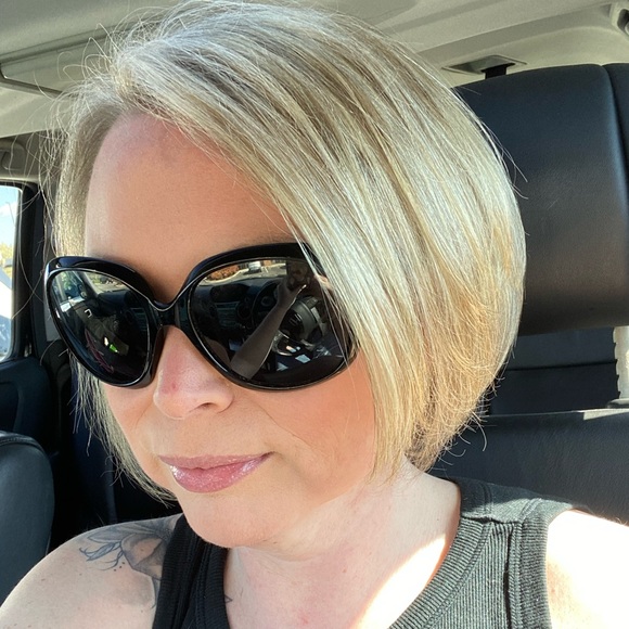 Profile Picture of Blair Hodnett (@bmw8n) on Poshmark