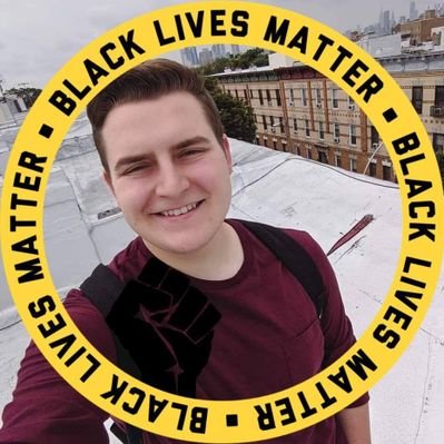 Profile Picture of Billy Eric Robinson (@BillyBuzzLighty) on Twitter