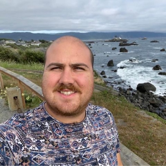 Profile Picture of Alex Hoffman (@hoffmanalex88) on Poshmark