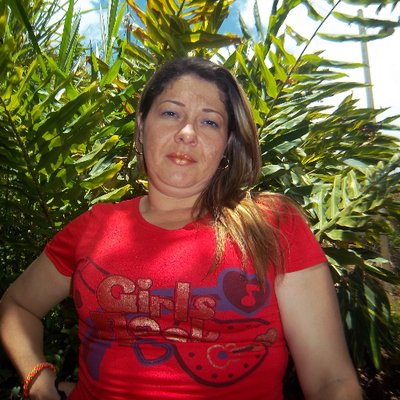 Profile Picture of Maria Garcia (@02Mariazule) on Twitter