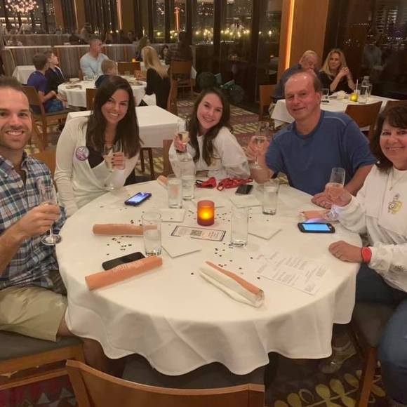 Profile Picture of Danielle Neupauer (@brunettednn93) on Poshmark