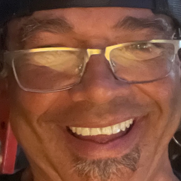 Profile Picture of Patrick Fields (@freecrow4) on Poshmark