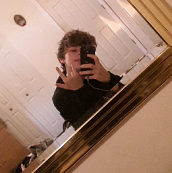 Profile Picture of Nathan Coomer (@luhh_nate) on Poshmark