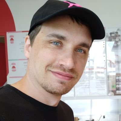 Profile Picture of Dennis Helm (@dns_helm) on Twitter