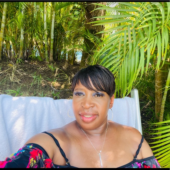 Profile Picture of Rasland Kirkland (@rasland) on Poshmark