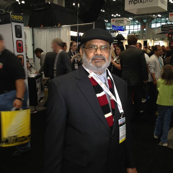 Profile Picture of Suresh Sumaithangi (@suresh_s) on Poshmark